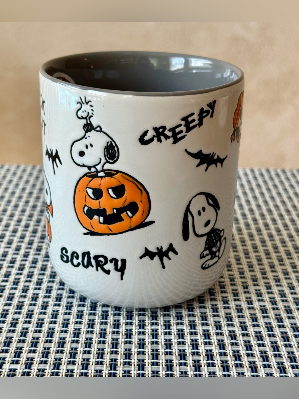 Peanuts Snoopy Halloween Trick or Treat Coffee Mug Brand New!! - Picture 2 of 3